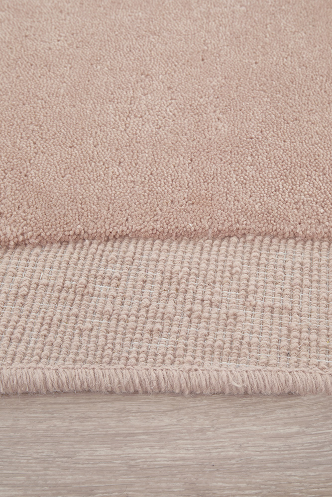 CLEO BLUSH RUG