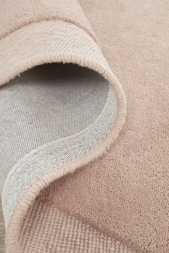 CLEO BLUSH RUG